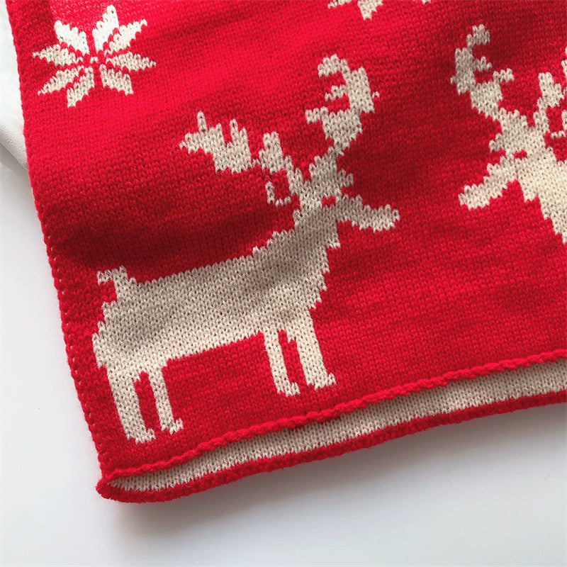 Long knitted Christmas scarf with a festive jacquard pattern, 175 cm