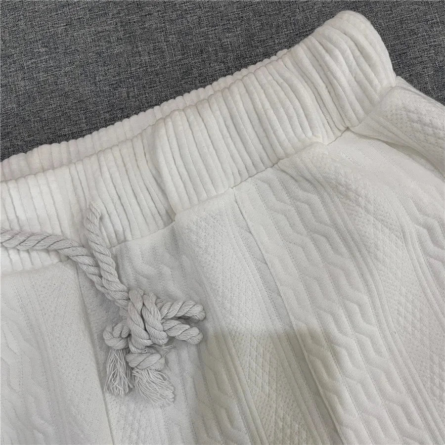 Men's cable knit two-piece set with a V-neck top and shorts - view 3