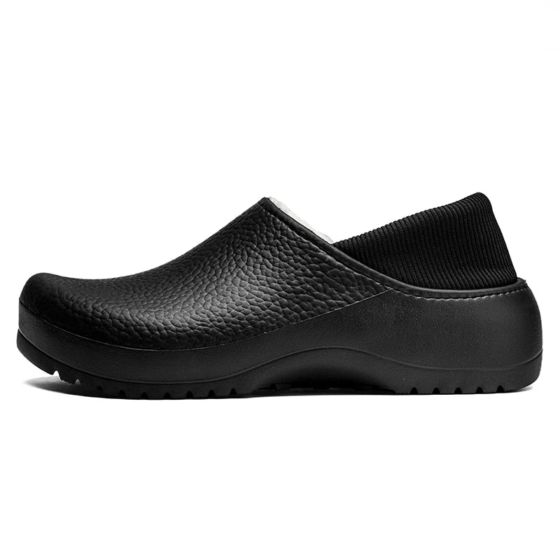 Men's clog slippers with a pebbled shell, teddy lining and a rib-knit collar at the heel - view 6