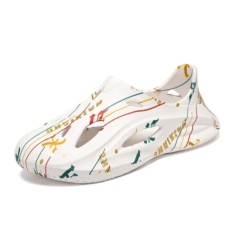 Men's one-piece EVA clogs with oval side cut-outs, closed heel and letter and line print - white