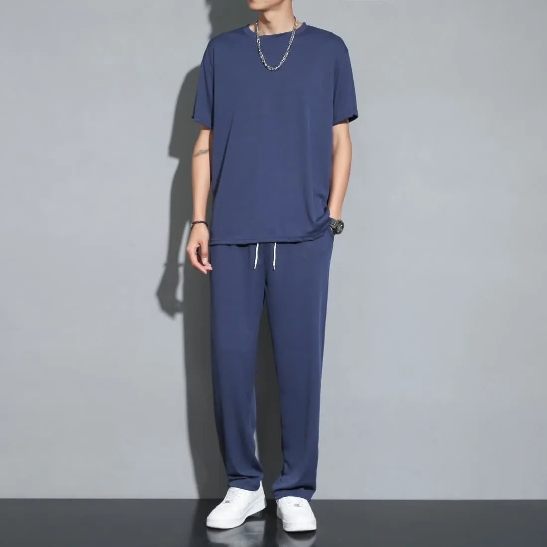 Men's two-piece set with a crew-neck T-shirt and straight trousers in a smooth cool-touch fabric - navy