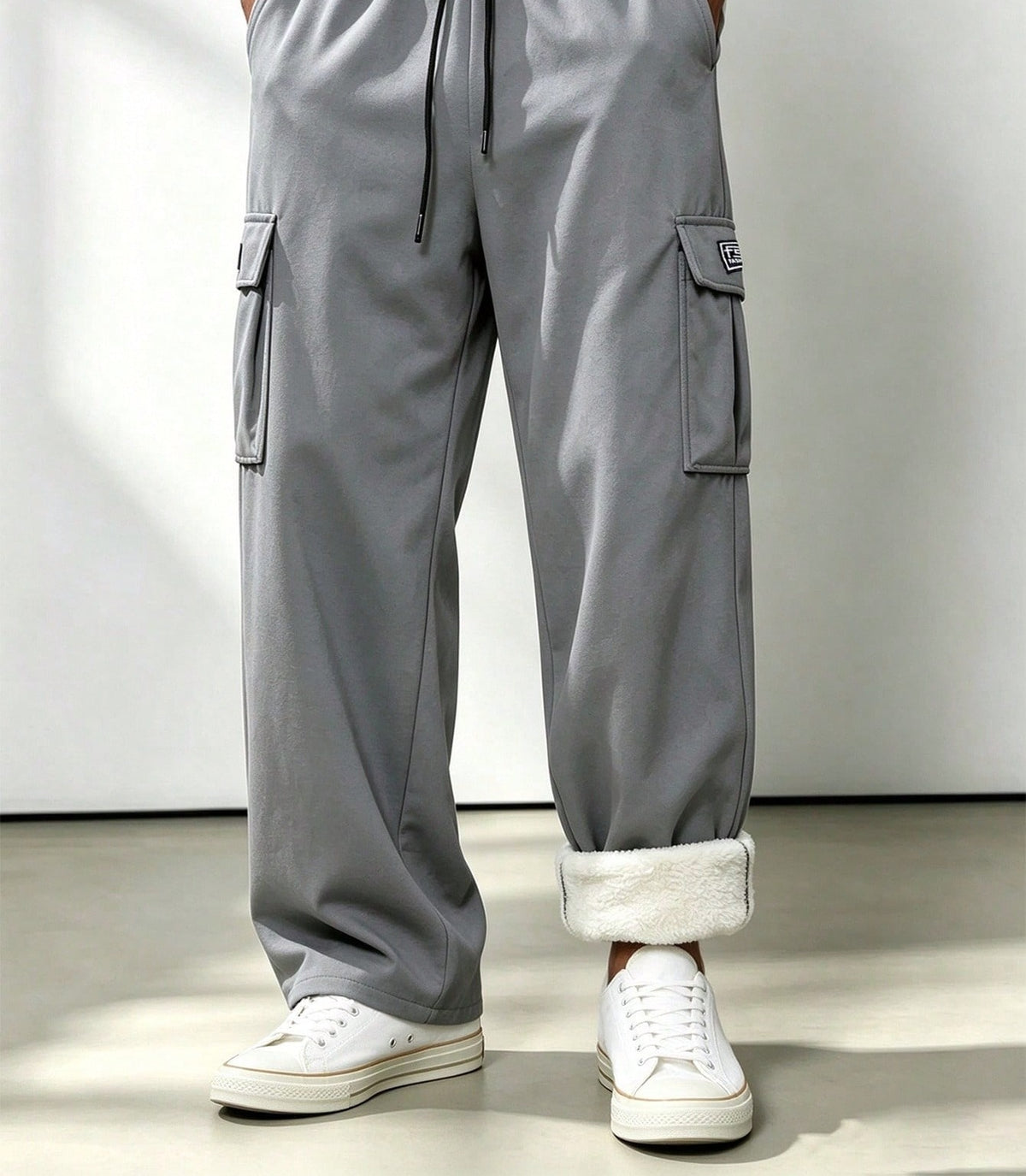 Fleece-lined cargo trousers for men with a drawcord waist, thigh flap pockets and a straight leg - grey