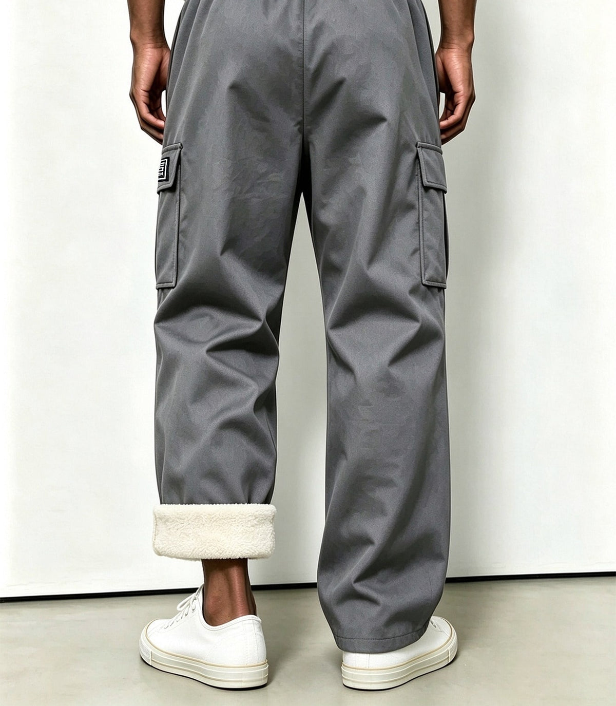 Fleece-lined cargo trousers for men with a drawcord waist, thigh flap pockets and a straight leg - view 7