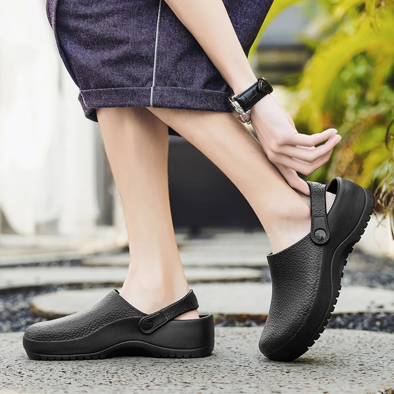 Kitchen shoes in EVA with closed toe, pivoting heel strap and non-slip sole - view 4