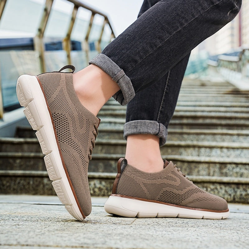 Men's knit trainers with trim and heel loop in tan faux leather and a light sole - view 5