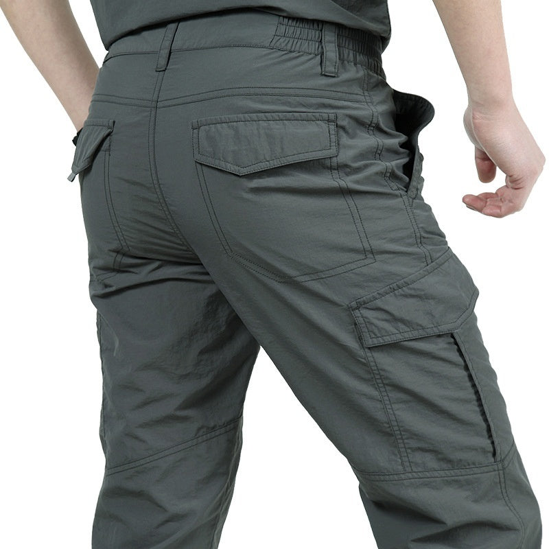 Lightweight cargo trousers for men with thigh flap pockets and flap pockets on the back - grey