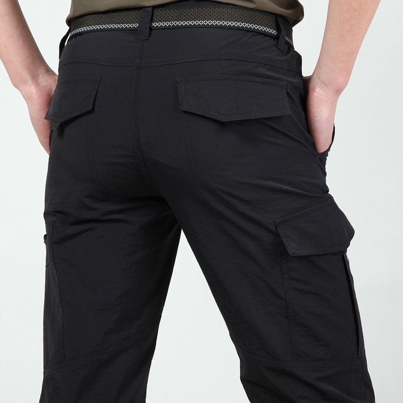 Lightweight cargo trousers for men with thigh flap pockets and flap pockets on the back - black