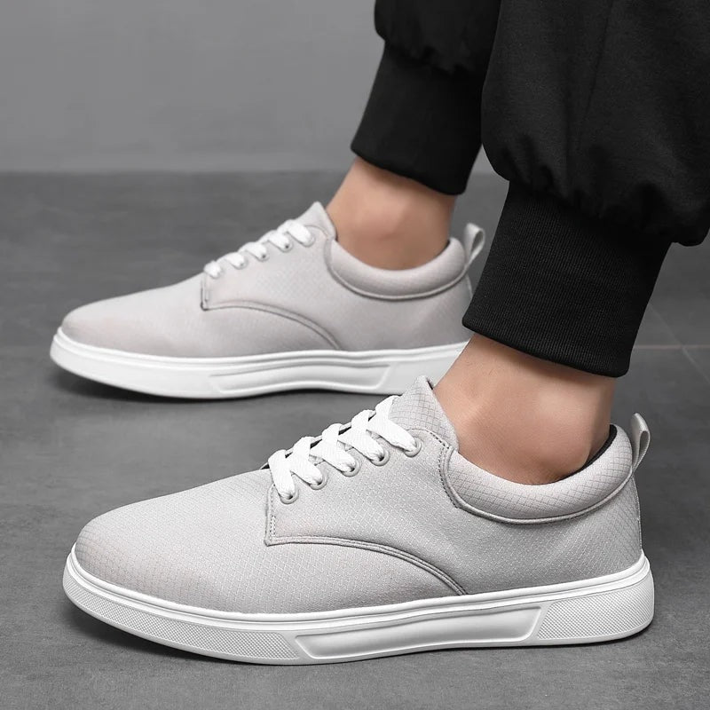 Men's low trainers in woven cotton with a white sole and white laces - light grey