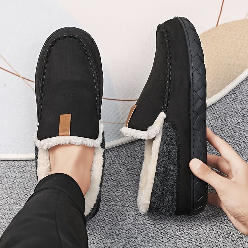 Men's moccasin slippers with a plush lining and rubber sole
