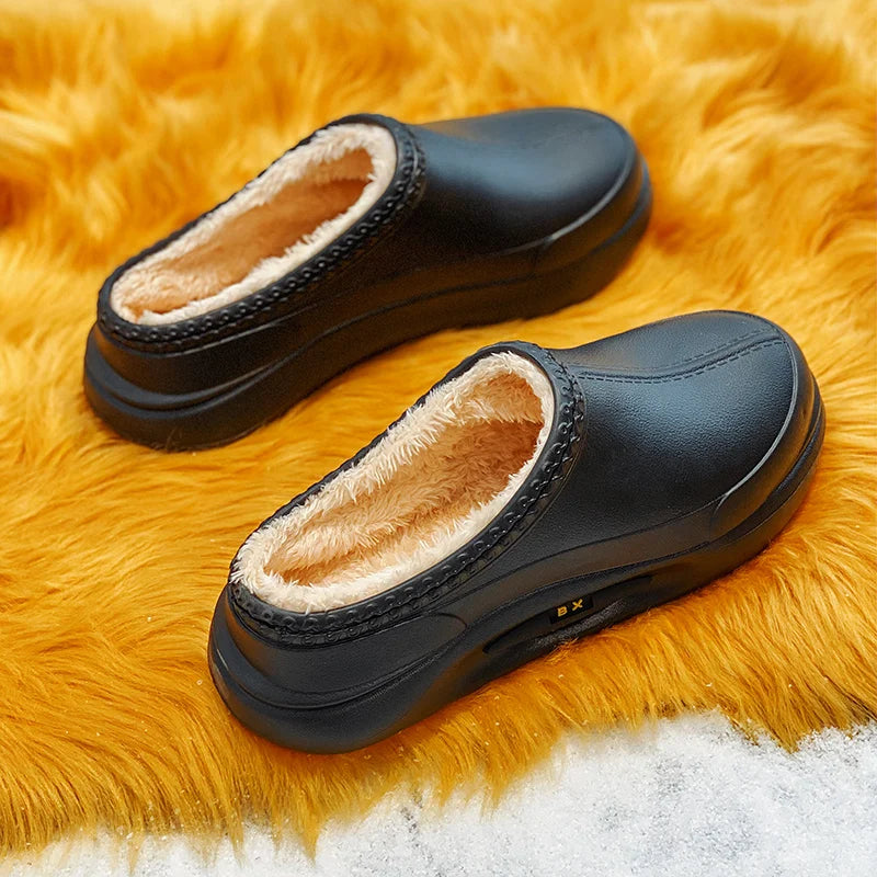 Men's plush-lined clogs with a smooth closed toe, open back and thick sole - view 7