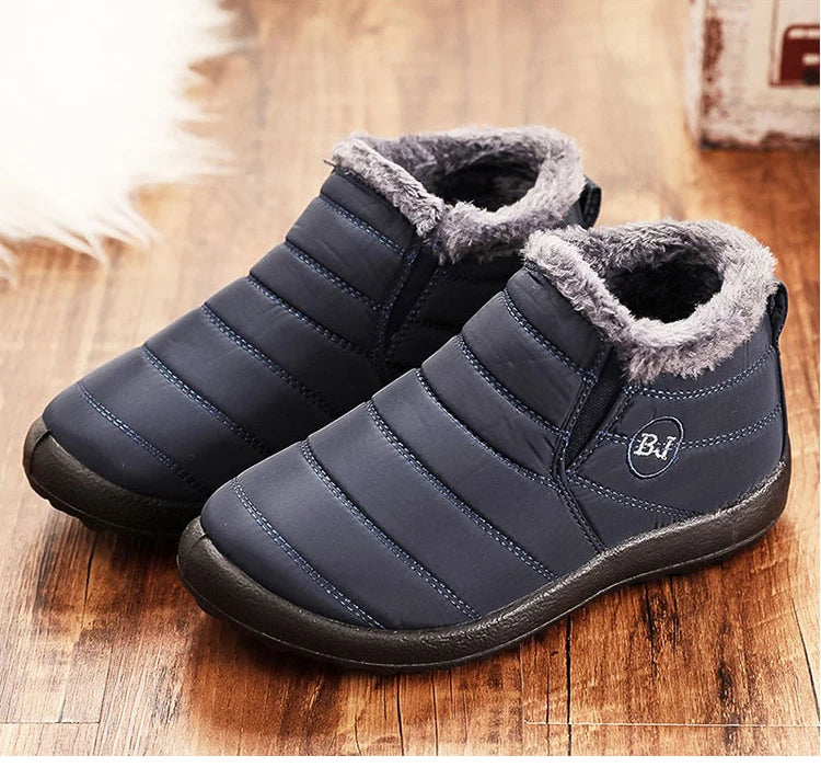 Men's snow boots with a quilted upper, side elastic, plush collar and tread sole - view 7