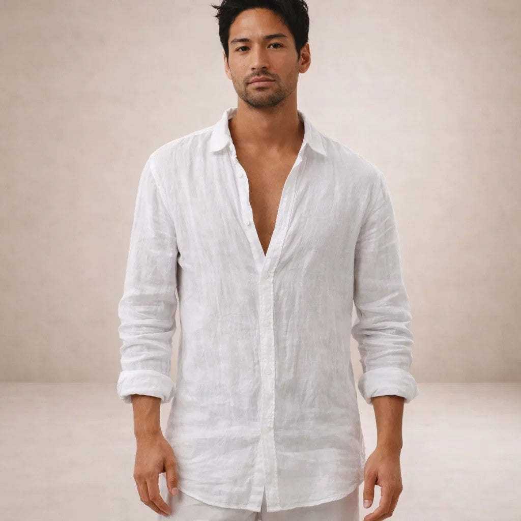 Men's regular fit shirt in a linen look with long sleeves, small collar and white buttons
