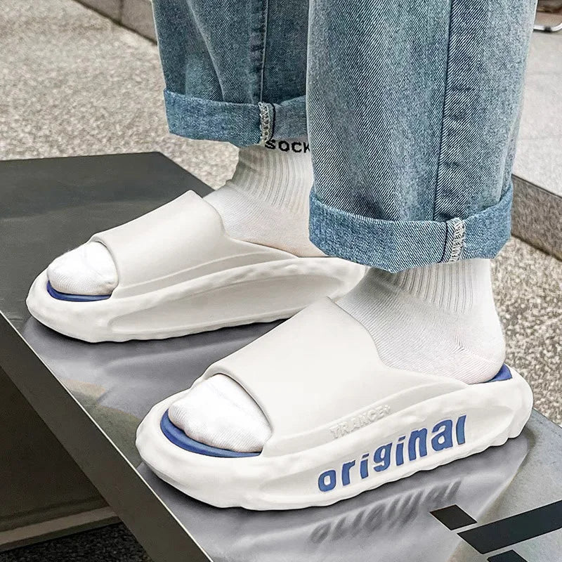 Men's sliders with a wide strap, thick EVA sole and a footbed of round nubs - white/blue