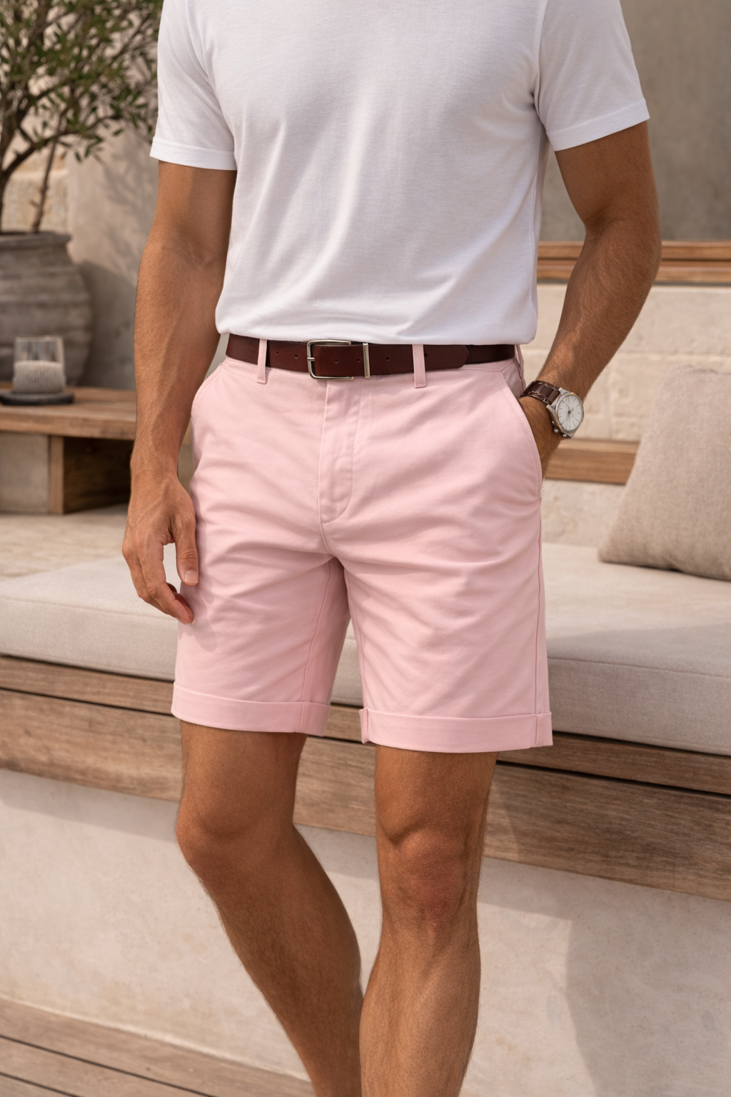 Men's tailored twill shorts with belt loops, slanted pockets and buttoned back pockets - light pink