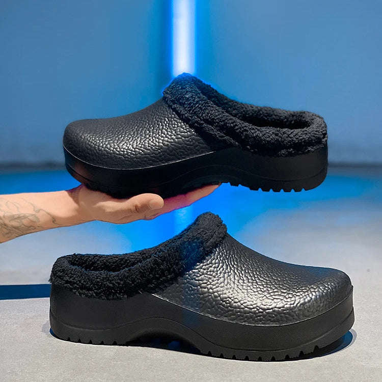 Men's mule slippers with an open heel, teddy lining and a thick sole with tread - black