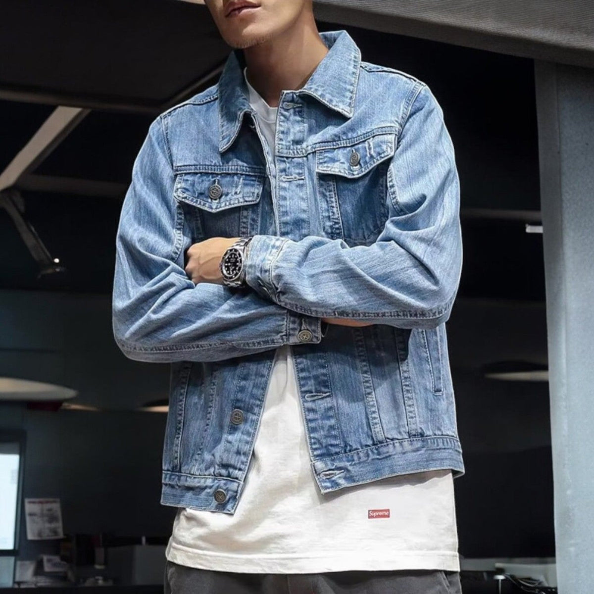 Men's trucker denim jacket with light distressing and flap chest pockets - view 3