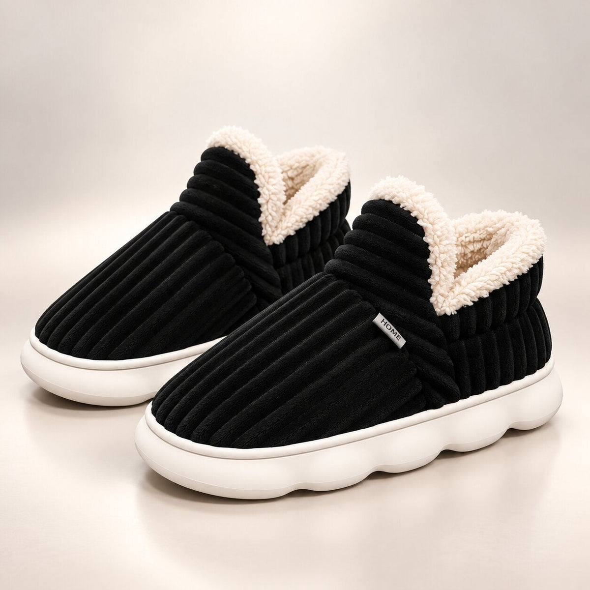 Men's warm bootie slippers with a plush lining and wave sole - black