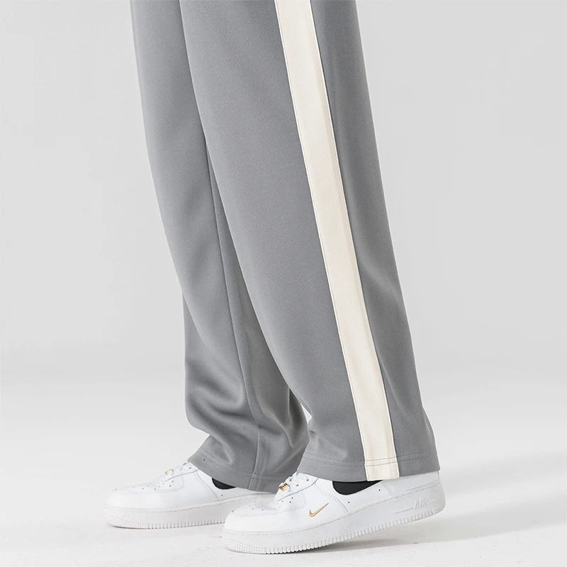 Men's wide-leg joggers with a wide contrast stripe along the outer seam and a drawcord - view 4