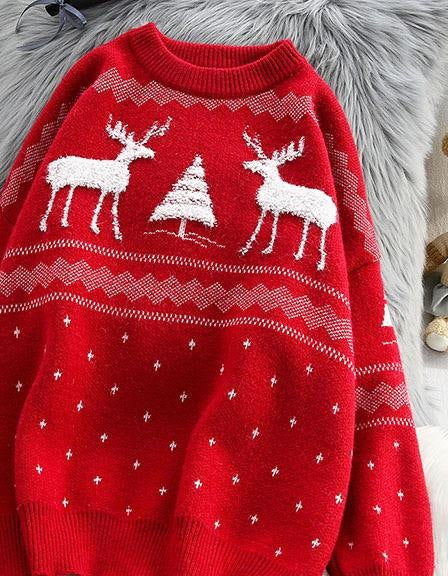 Women's oversized Christmas jumper with fluffy reindeer and a little tree - red reindeer
