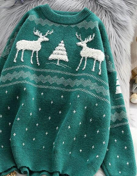 Women's oversized Christmas jumper with fluffy reindeer and a little tree - green reindeer