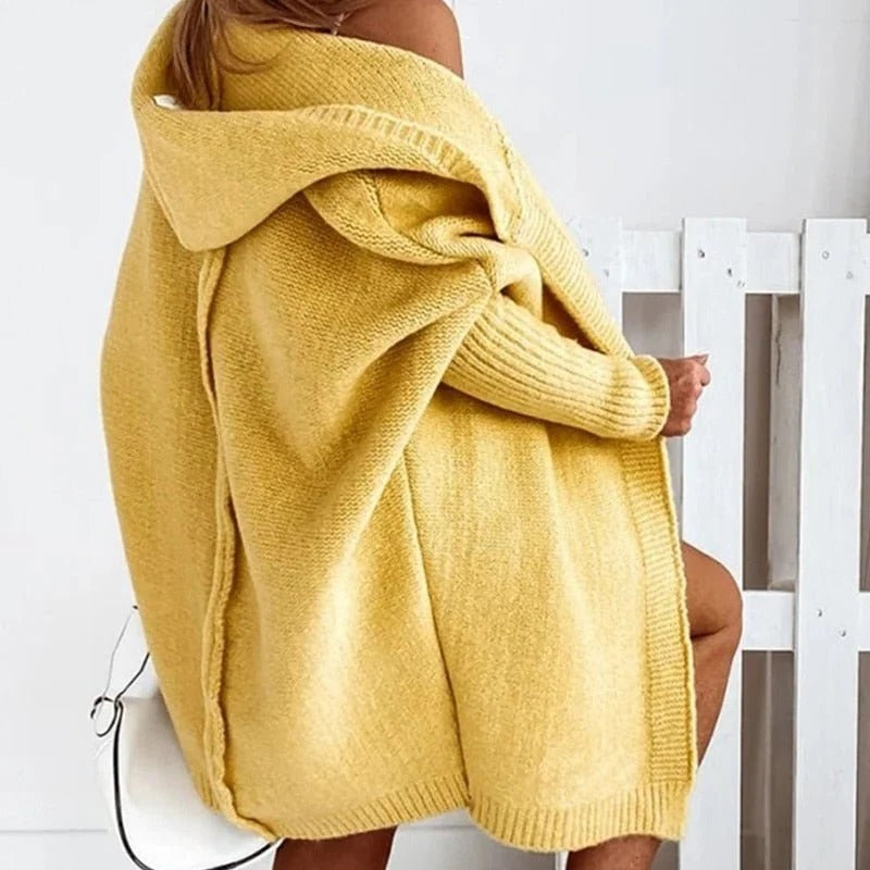Women's oversized knit cardigan with a hood and batwing sleeves