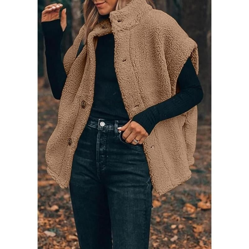 Oversized teddy gilet in sherpa fleece with a stand collar, buttons and patch pockets - camel