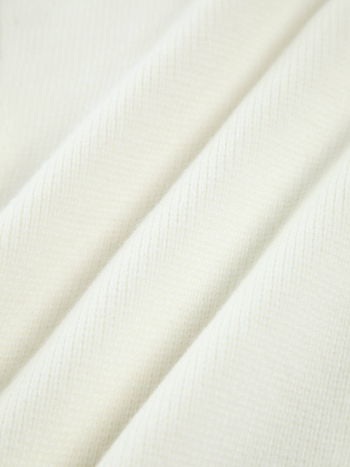 Women's short cardigan with a round neck, pearl trim and balloon sleeves