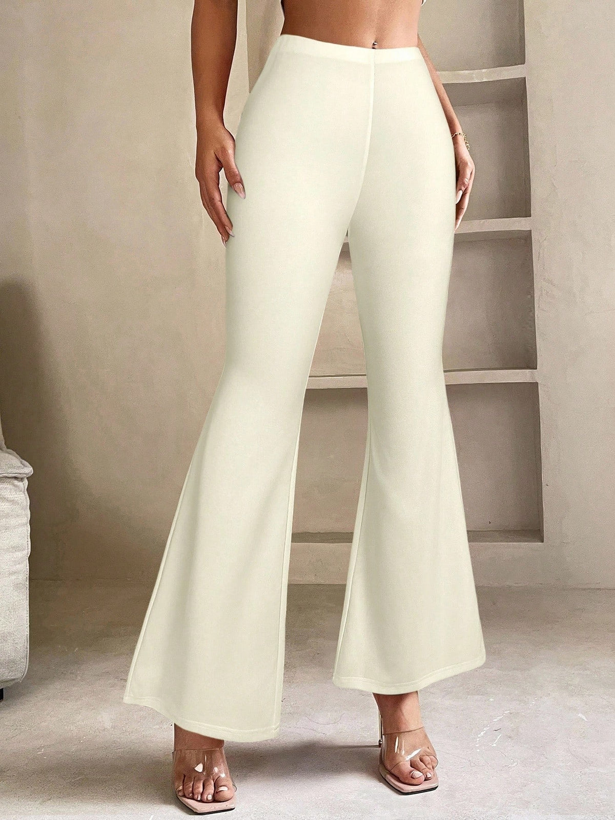 Petite flared trousers for women in stretch knit with an elastic waist - cream