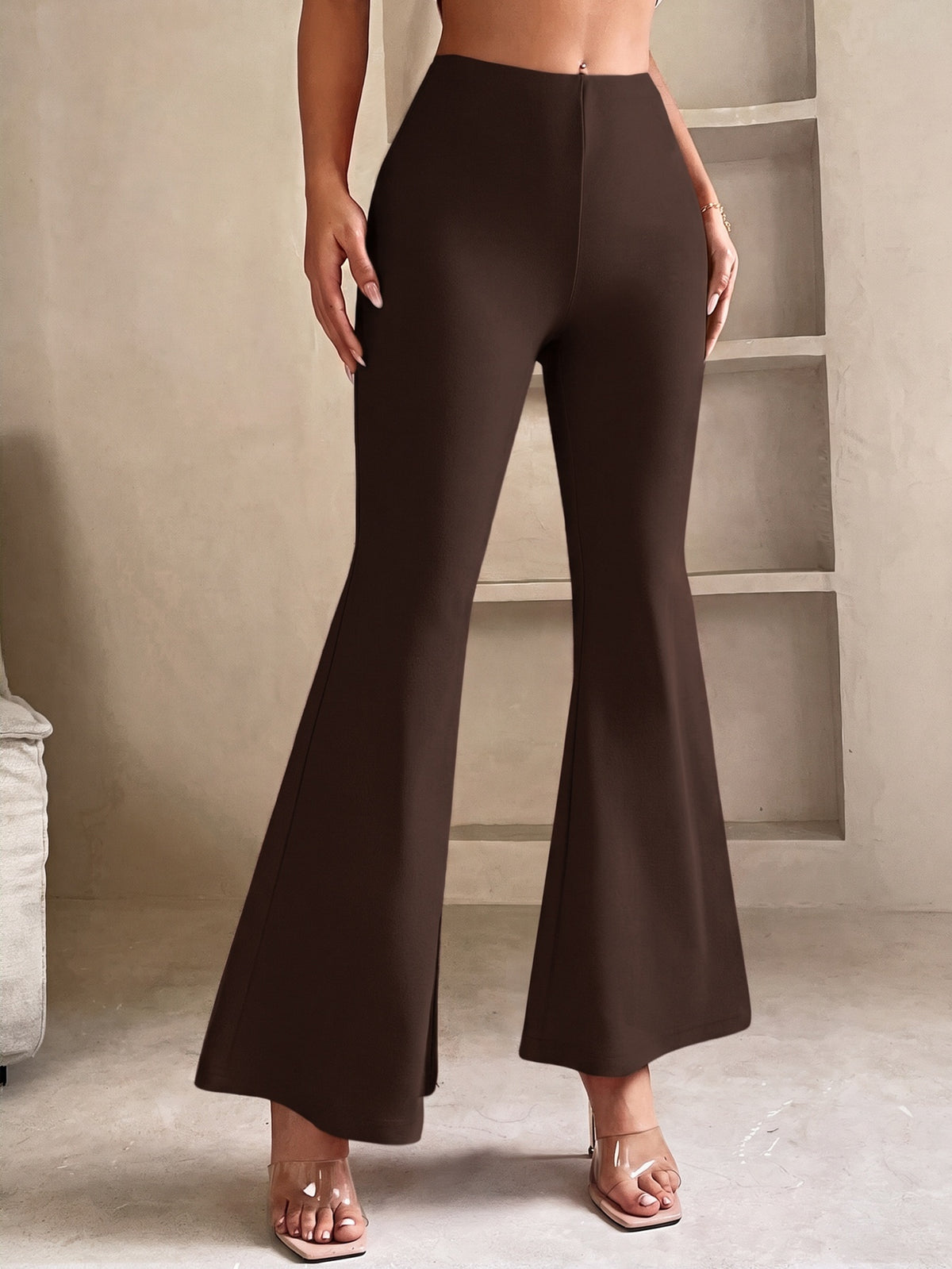 Petite flared trousers for women in stretch knit with an elastic waist - dark brown