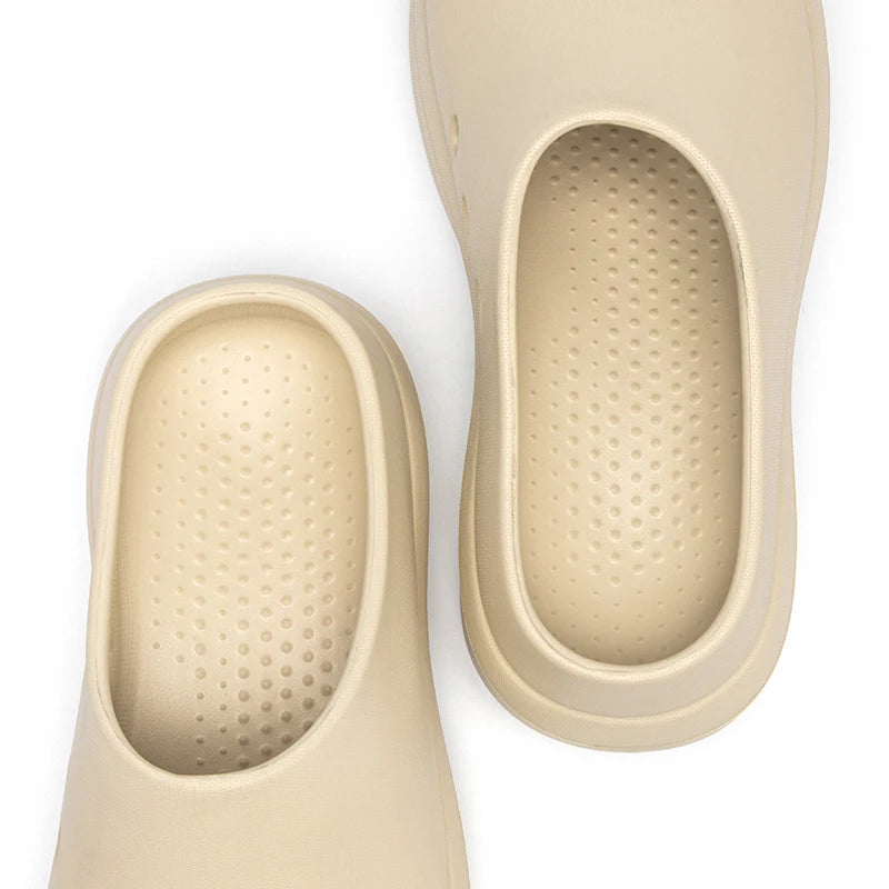 Platform clogs in EVA with a closed toe, open back and thick sole - view 4