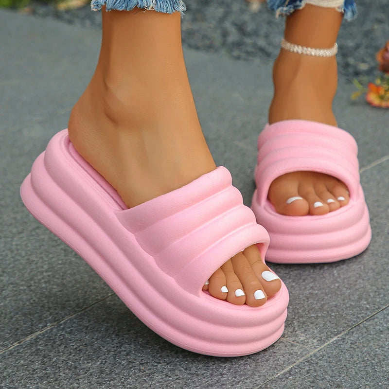 Platform sliders with a layered sole and wide ribbed band - pink