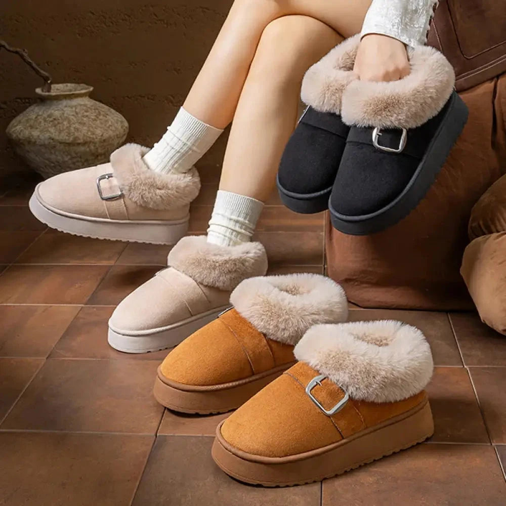 Women's platform slippers in suede look with faux fur collar, buckle and thick sole