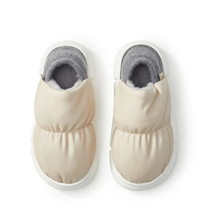 Platform slippers in faux leather with a puffer-style upper, knit heel and thick sole - view 5