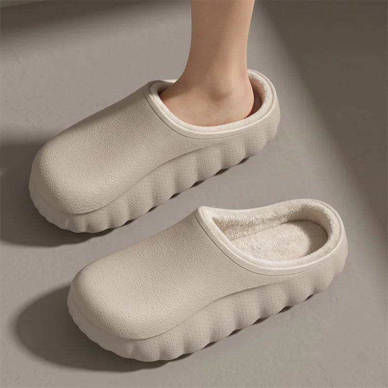 EVA slippers with a closed toe, open heel, plush lining and a wavy sole - view 4