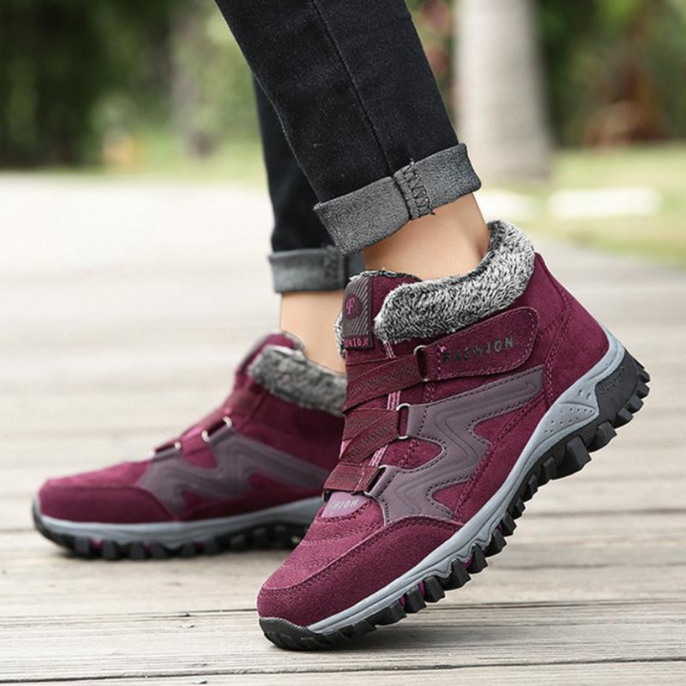 Women's plush-lined winter trainers with hook-and-loop straps