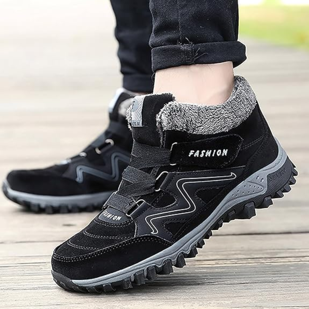 Women's plush-lined winter trainers with hook-and-loop straps