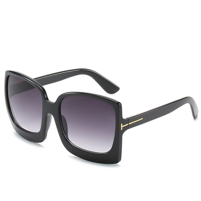 Women's Oversized Sunglasses – Jessica Trendy Leisure – close-up detail