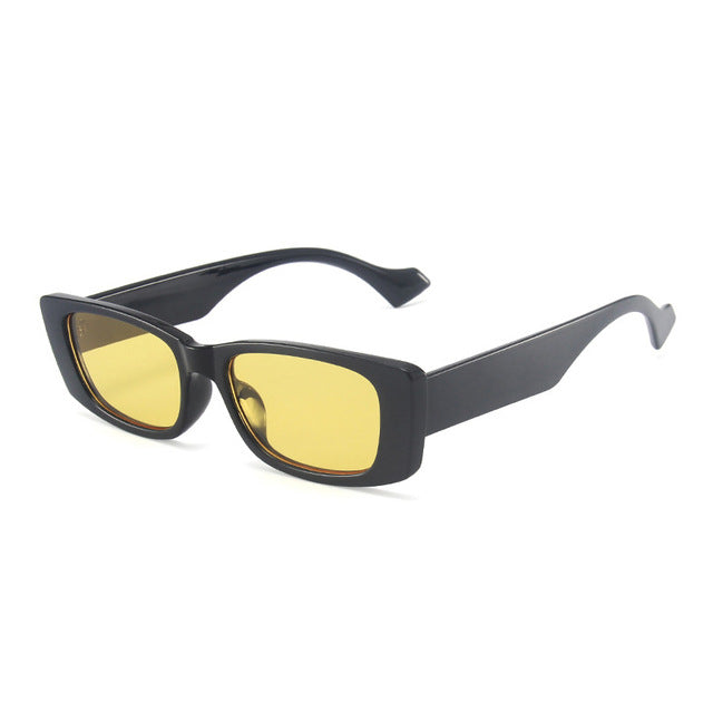 Women's Rectangular Sunglasses – UV400 Polycarbonate Sarah – lifestyle shot