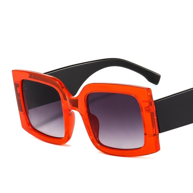 Women's Riley Square Sunglasses – Elegant UV400 Style – lifestyle shot