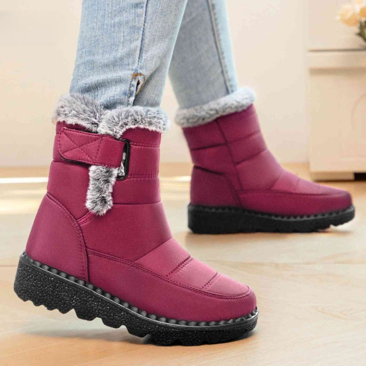 Women's quilted winter ankle boots with a faux fur cuff and strap - raspberry