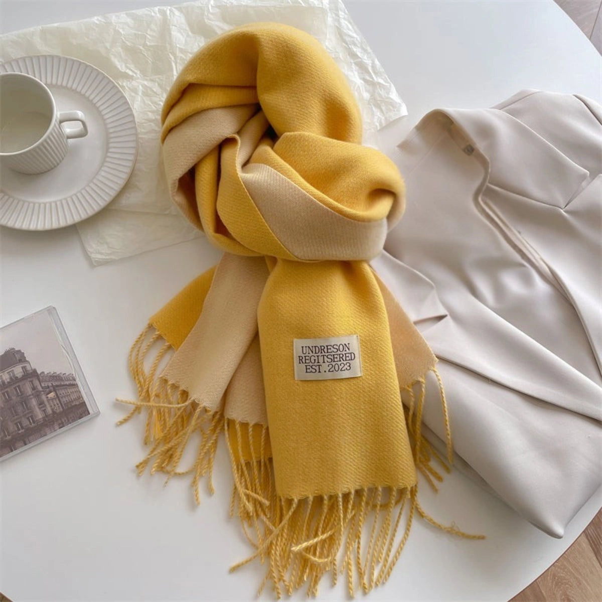 Women's reversible two-tone scarf with fringe and a small fabric label - yellow