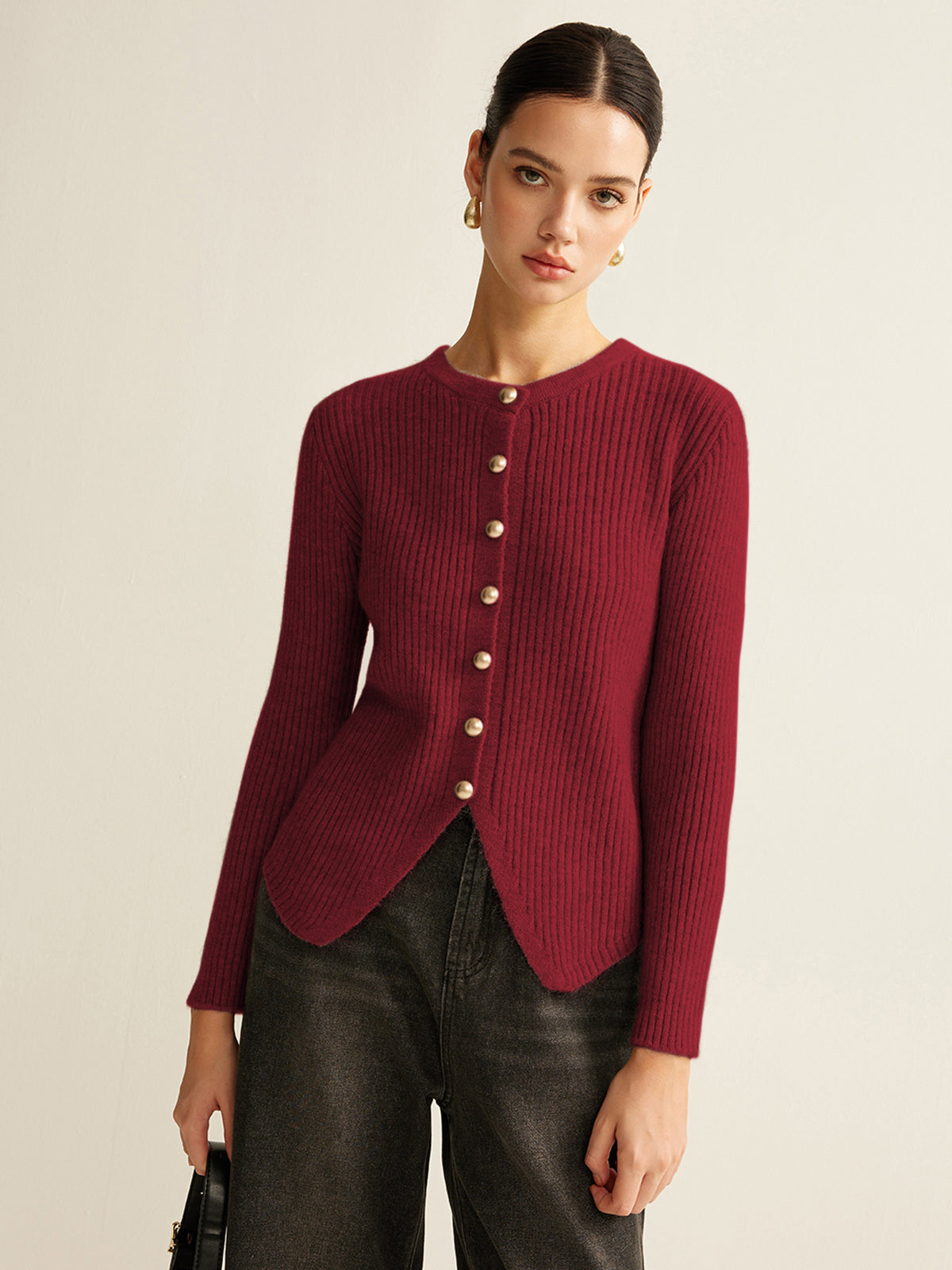 Women's ribbed crew neck cardigan with metal buttons and a scalloped hem - burgundy
