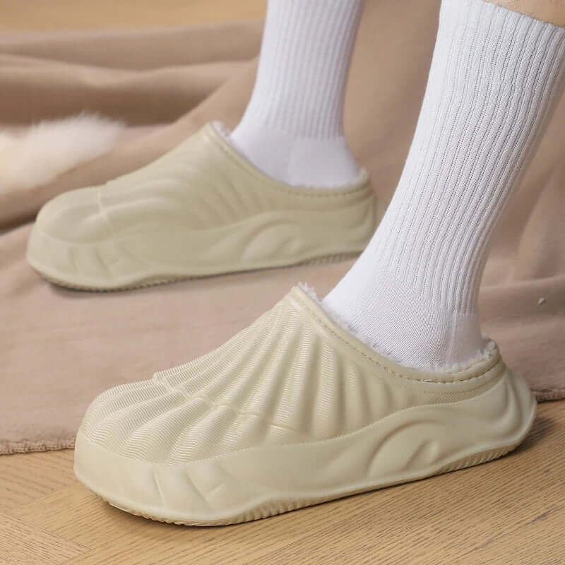 Slippers with a ribbed EVA shell, plush lining, open back and wavy sole - view 6