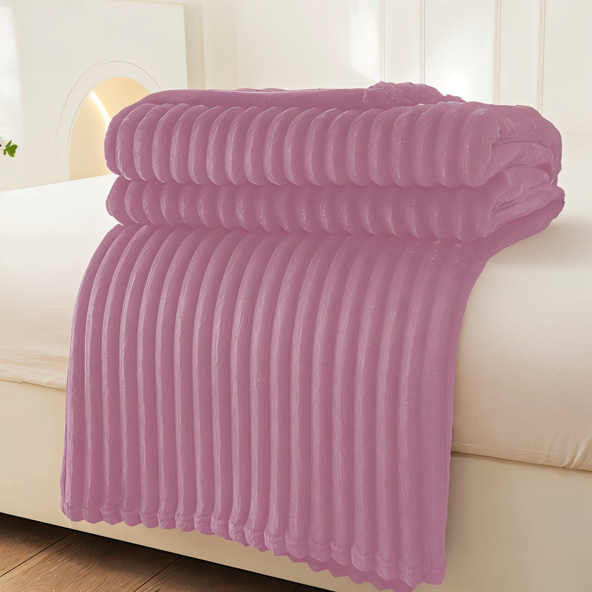 Fleece throw with a ribbed texture in soft plush - orchid