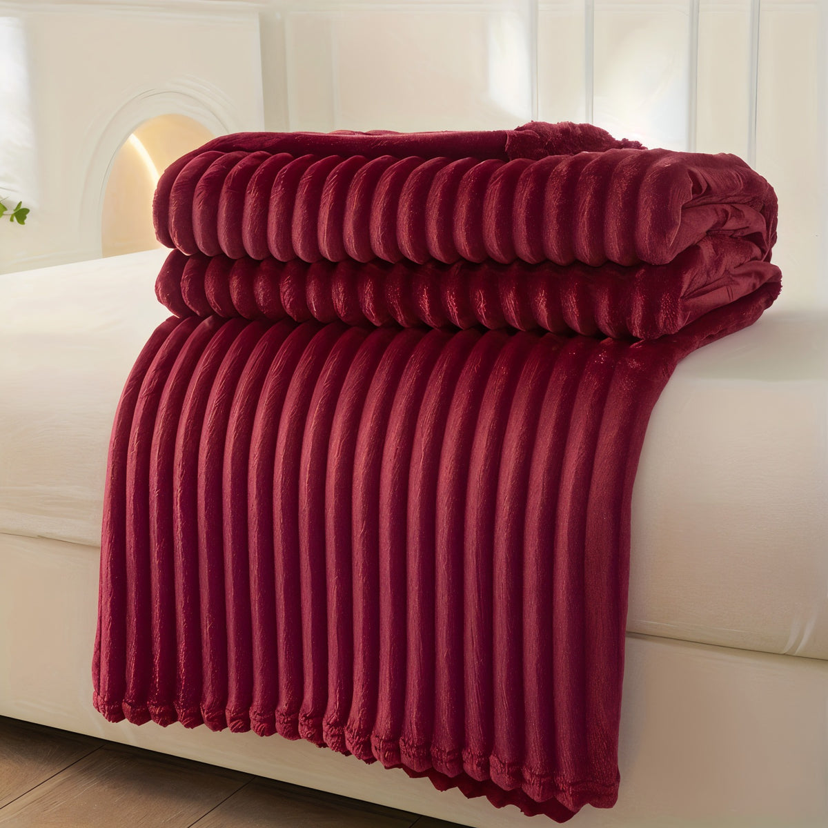 Fleece throw with a ribbed texture in soft plush - burgundy