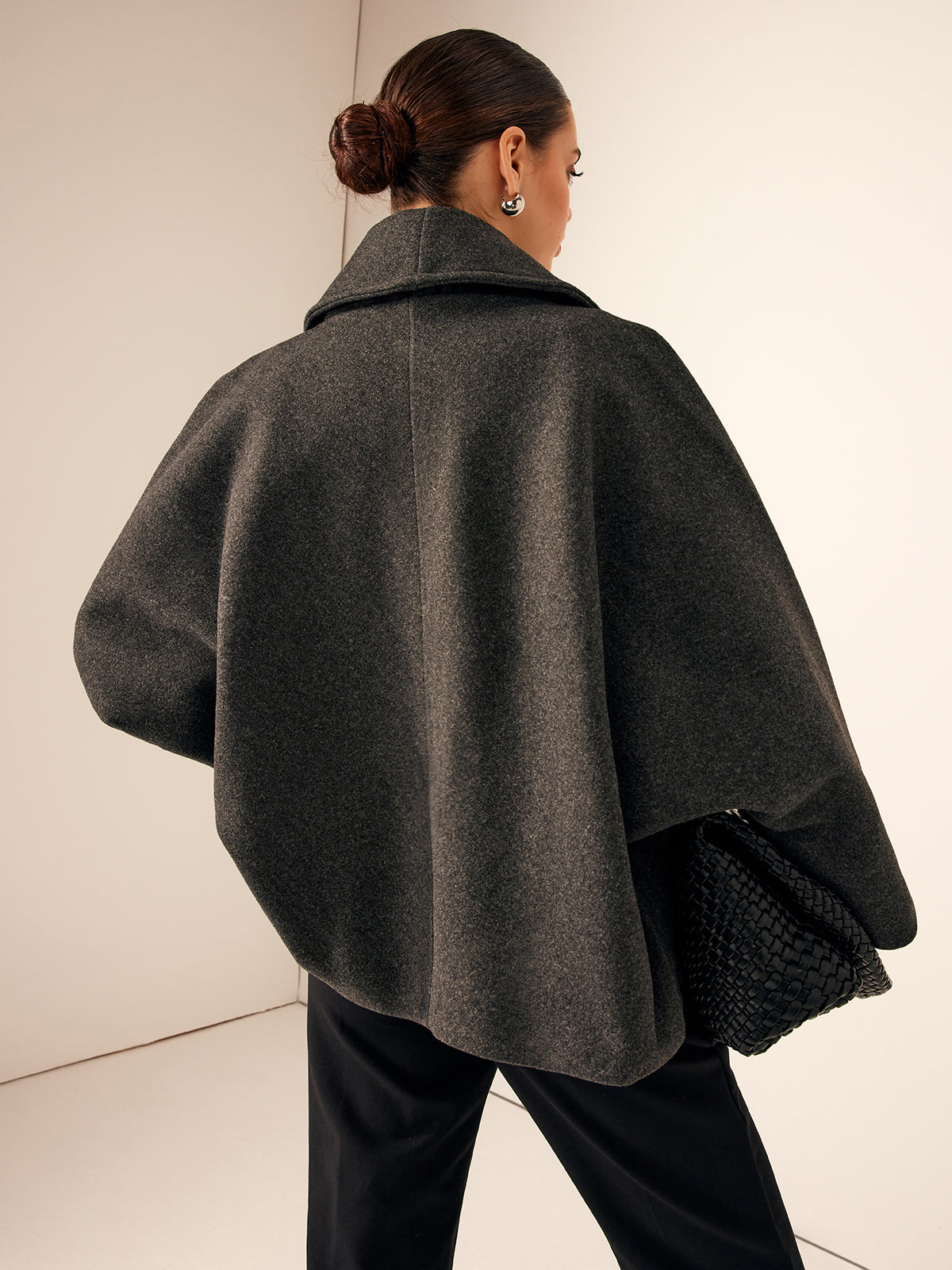 Women's short wool-look coat with a wide shawl collar and full sleeves