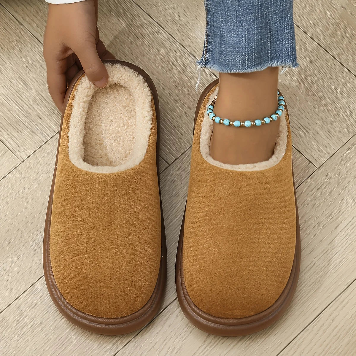 Slippers in a suede look with teddy lining, open back and rubber sole - camel