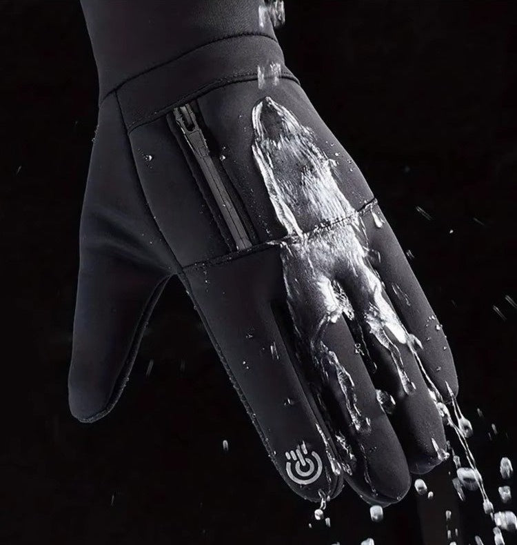 Winter gloves with touchscreen fingertip, grip-print palm and zip pocket - view 4