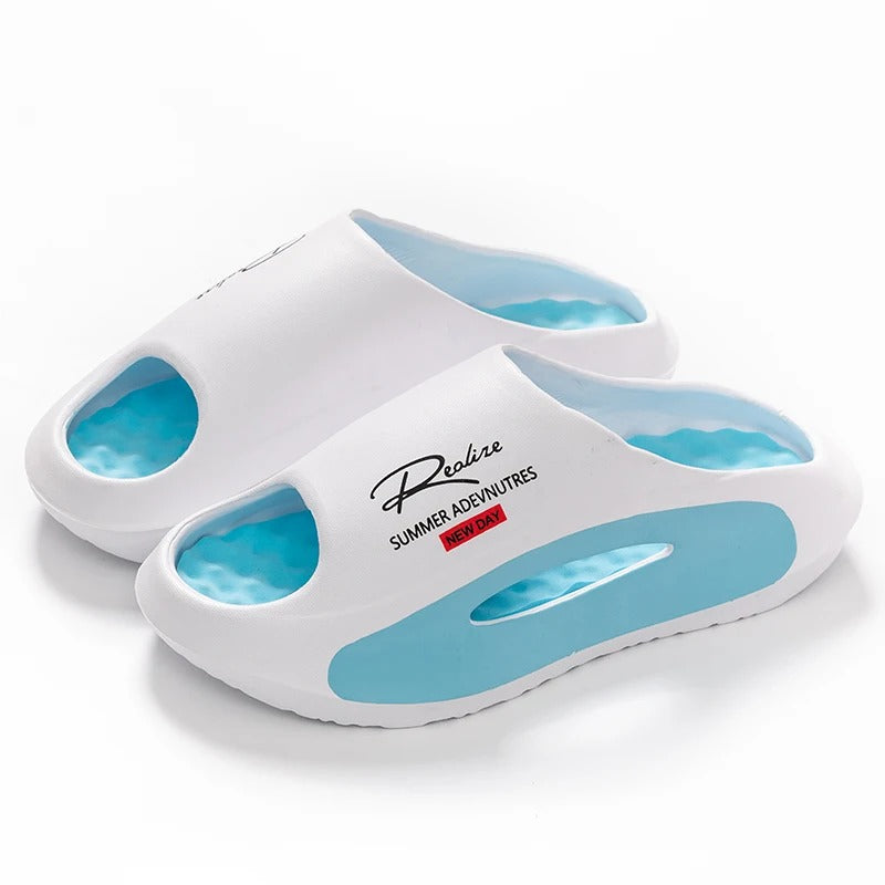 EVA sliders with a wavy footbed in a contrasting colour and thick sole - white / light blue