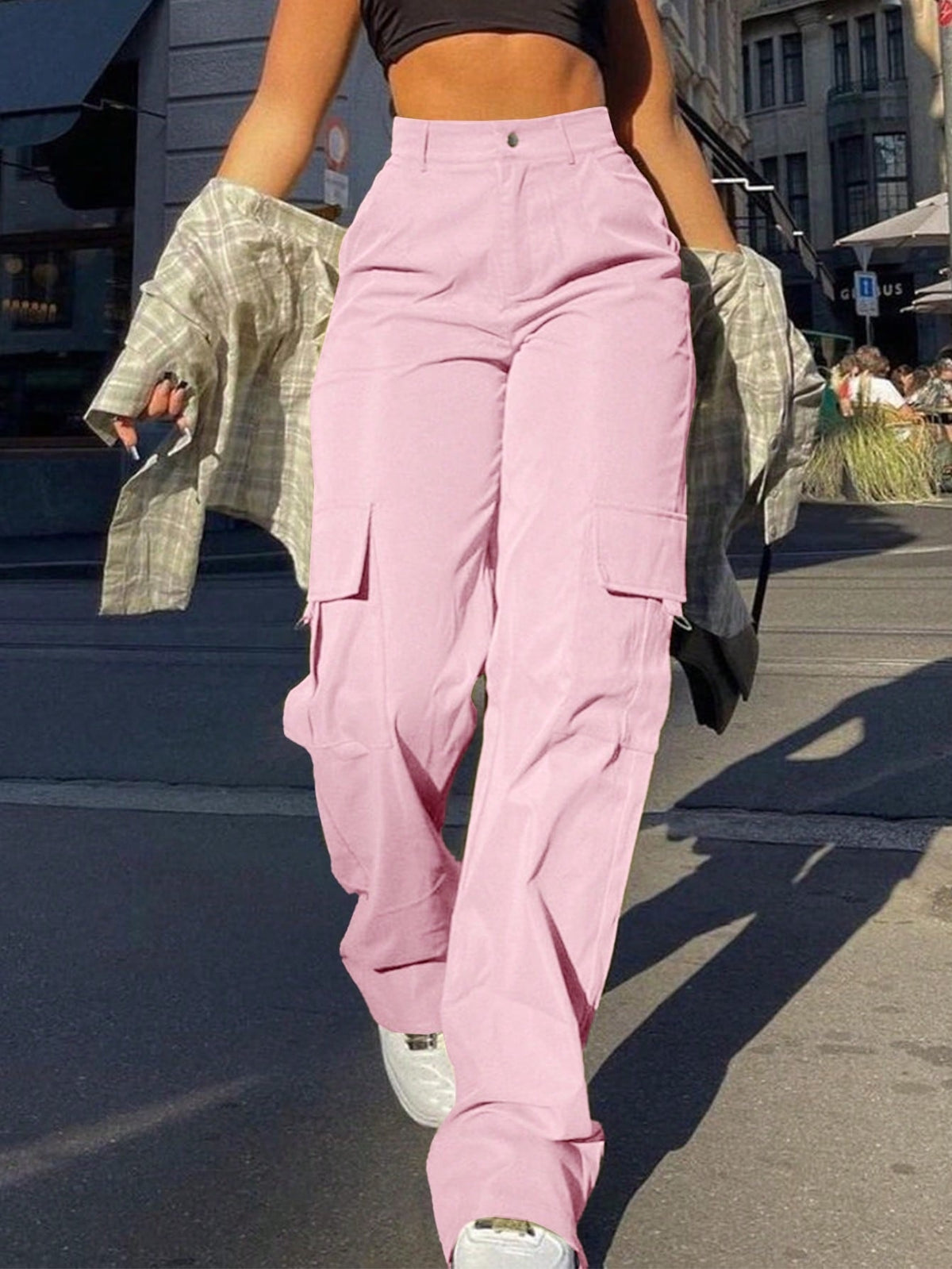 Wide leg cargo trousers for women with high waist, side flap pockets and a long straight leg - pink